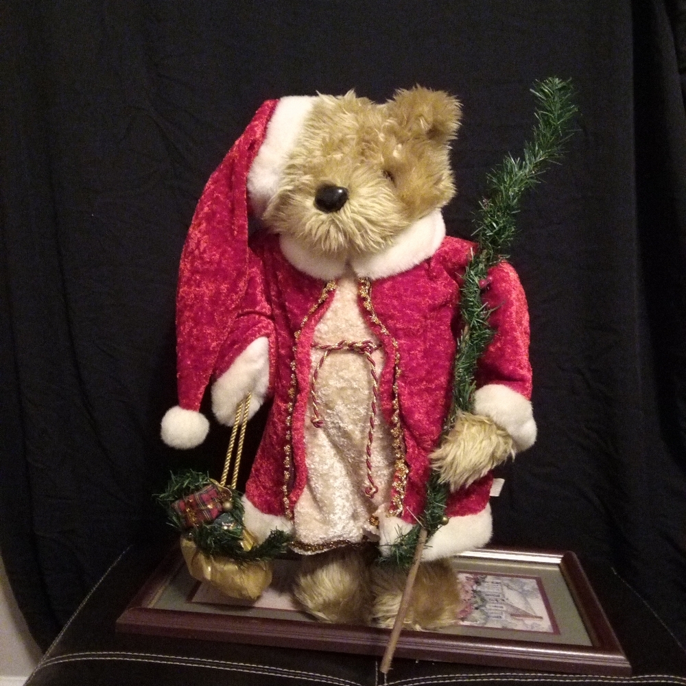 *International Bazaar*Standing 25" Christmas Old St. Nick Bear w/Staff & Bag